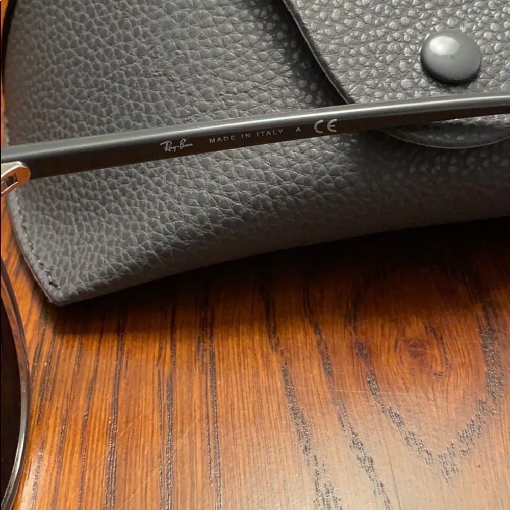 Ray Ban Sunglasses - Picture 4 of 6